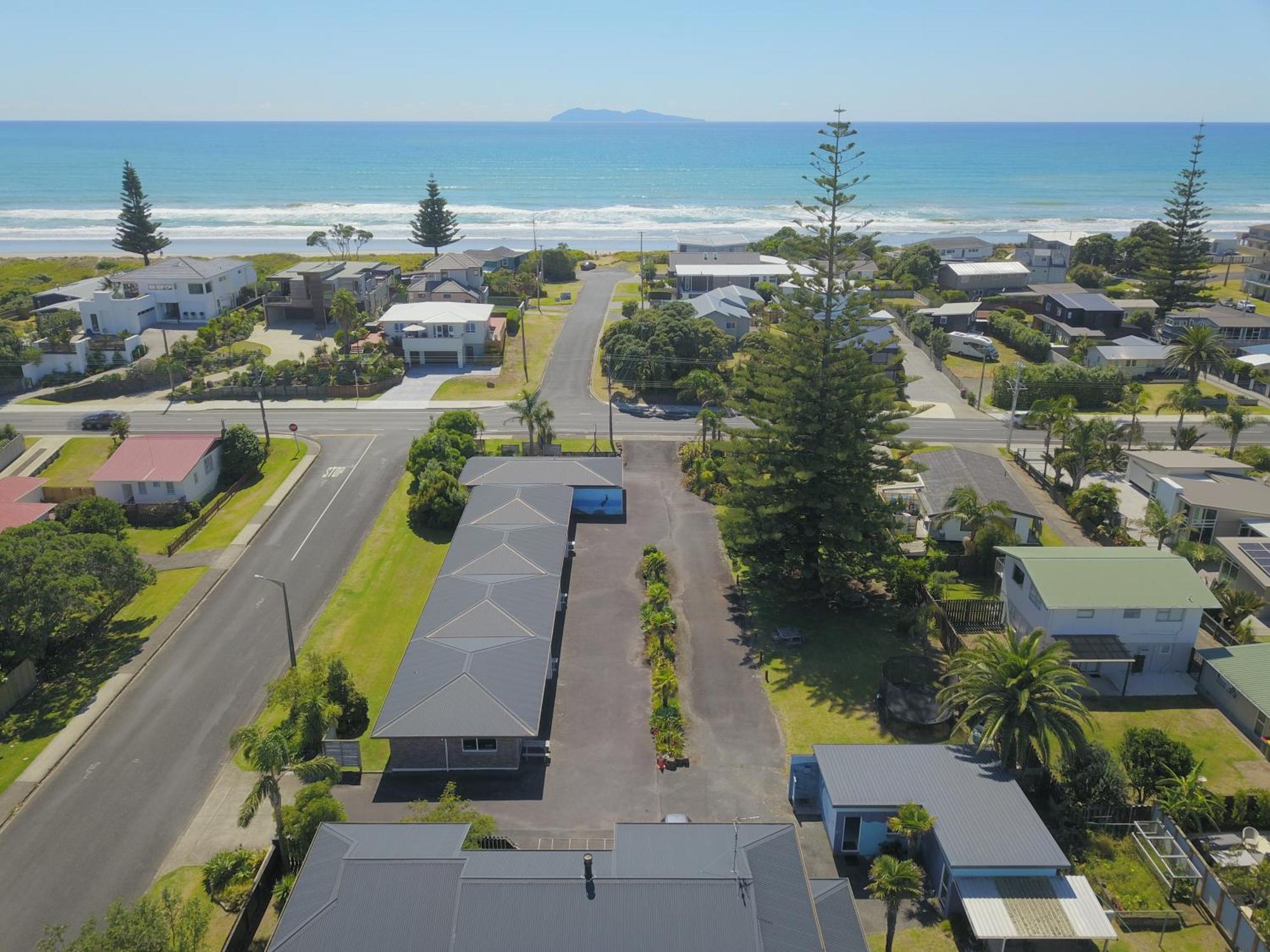 Beaches Motel Waihi Esterno foto