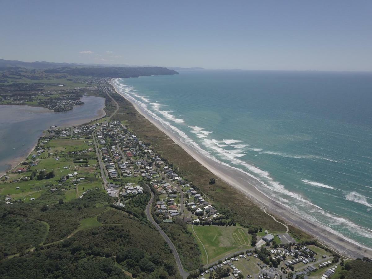 Beaches Motel Waihi Esterno foto