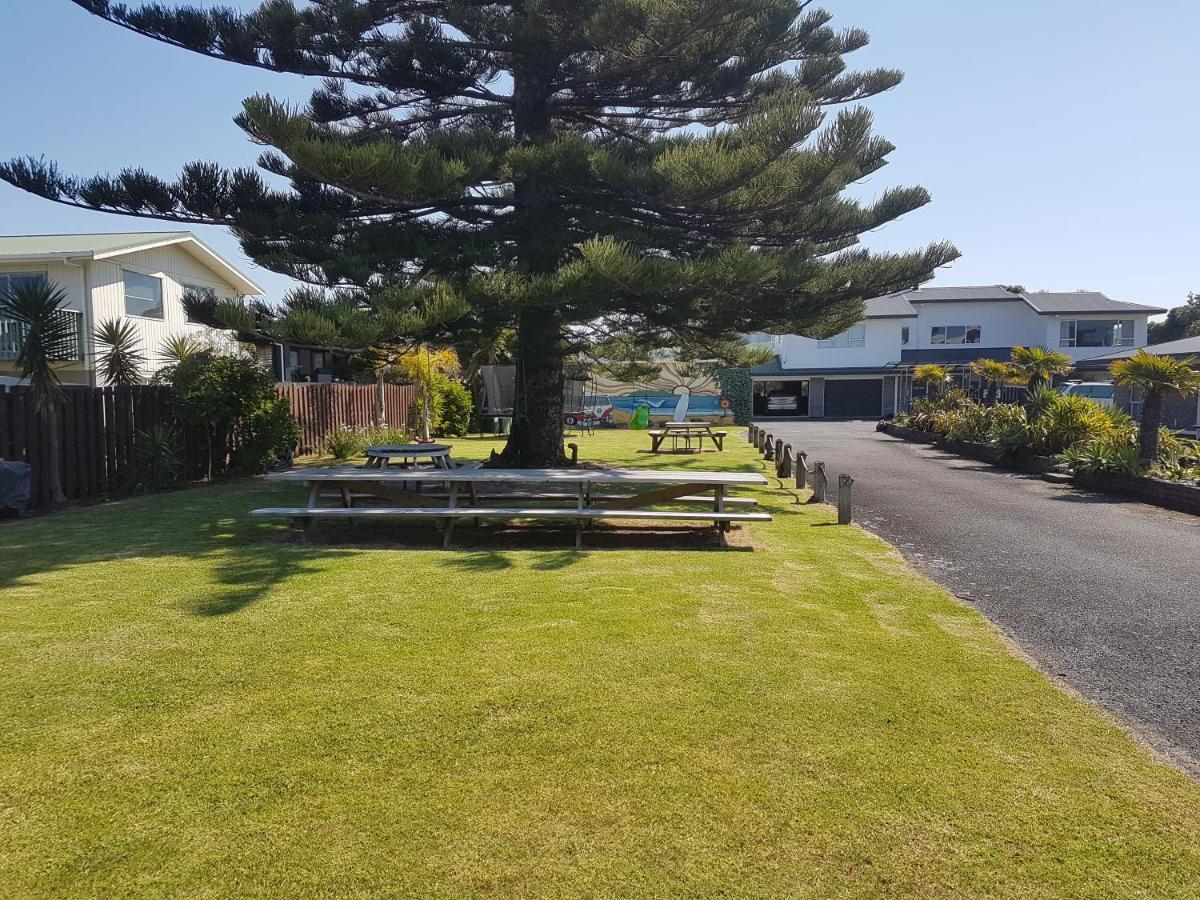 Beaches Motel Waihi Esterno foto