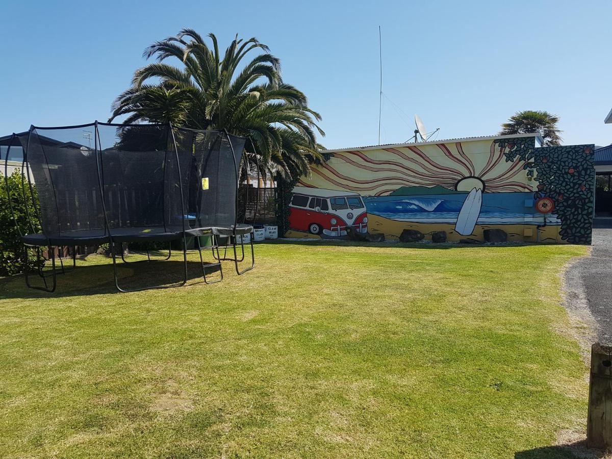 Beaches Motel Waihi Esterno foto