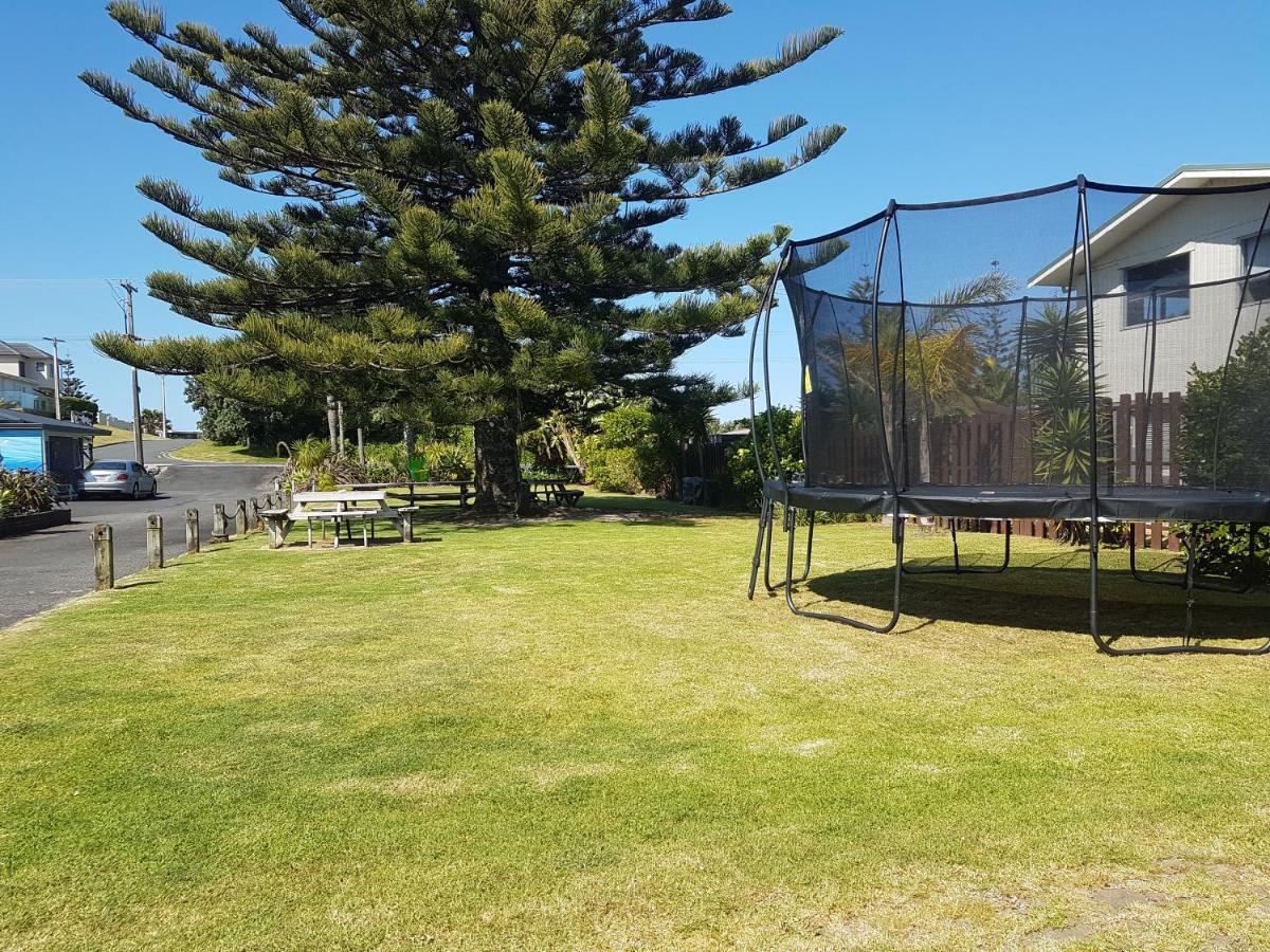 Beaches Motel Waihi Esterno foto