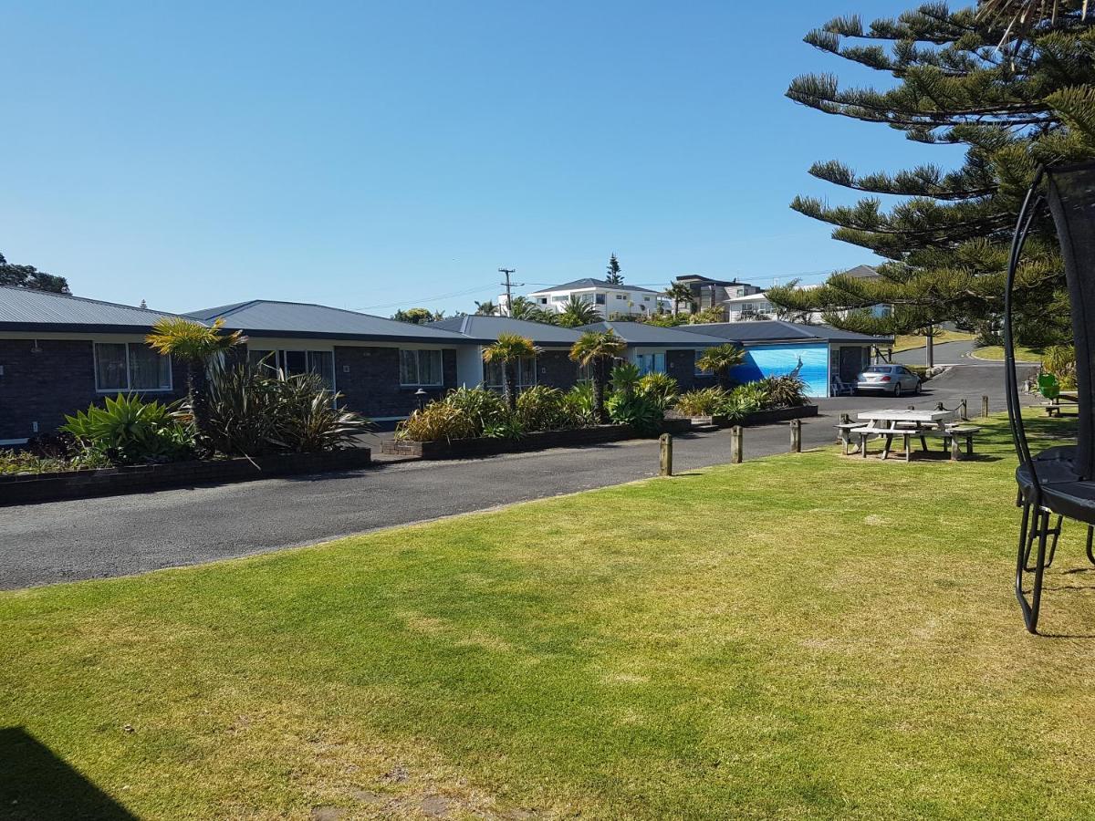 Beaches Motel Waihi Esterno foto